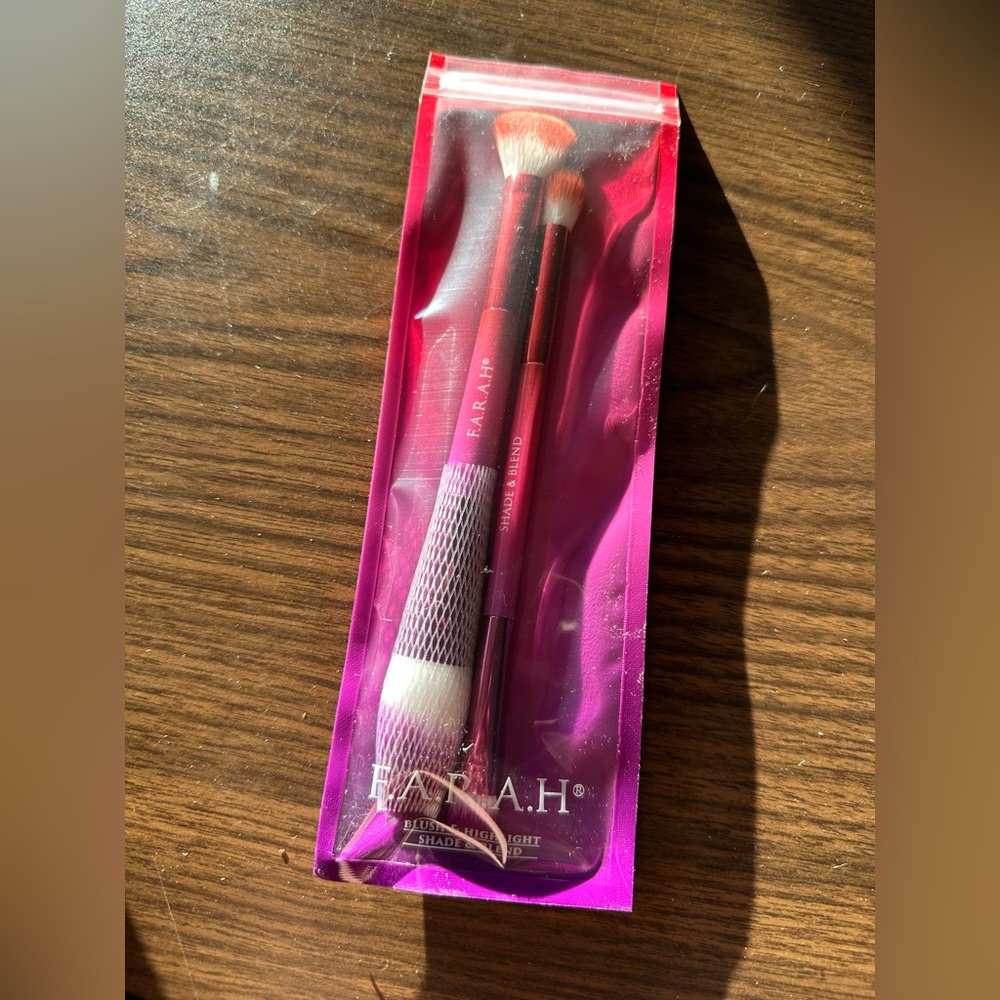 F.A.R.A.H. Blush-Highlight - Shade-Blend Set
